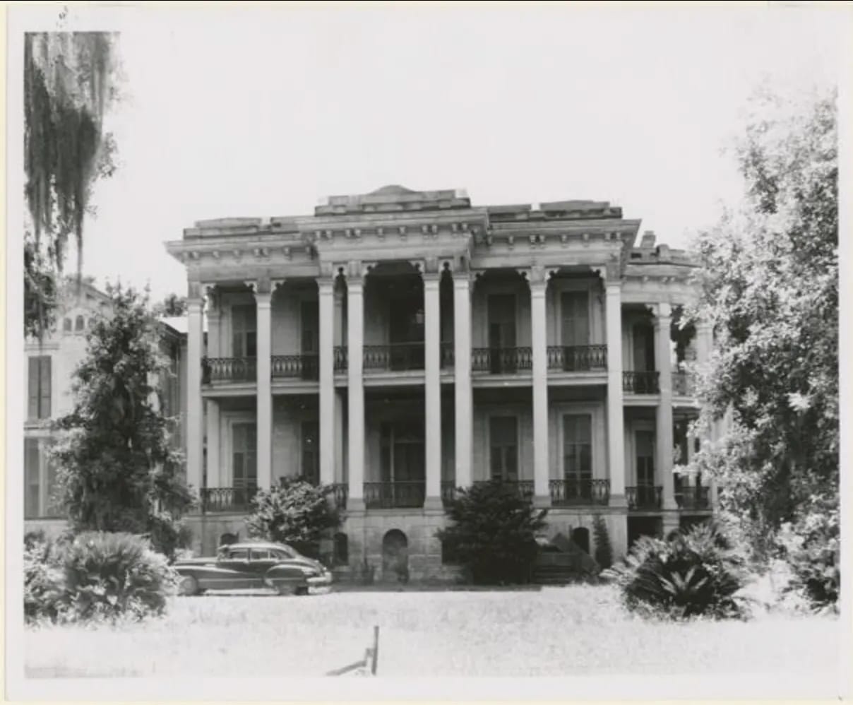 Rebuilding After Fire Exposes Popularity of Plantation Weddings