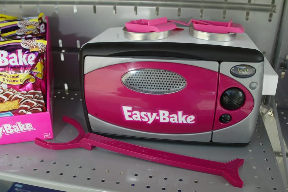 Toxic Masculinity Cost Me an Easy-Bake Oven