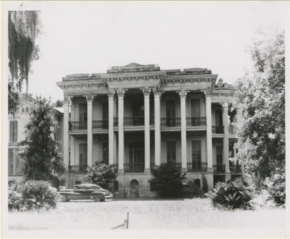 Rebuilding After Fire Exposes Popularity of Plantation Weddings