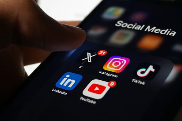 How to Beat Social Media’s Brain Melt